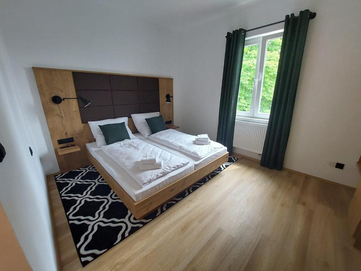 Brauereigasthof Schluesselkeller Giengen an der Brenz Esterno foto