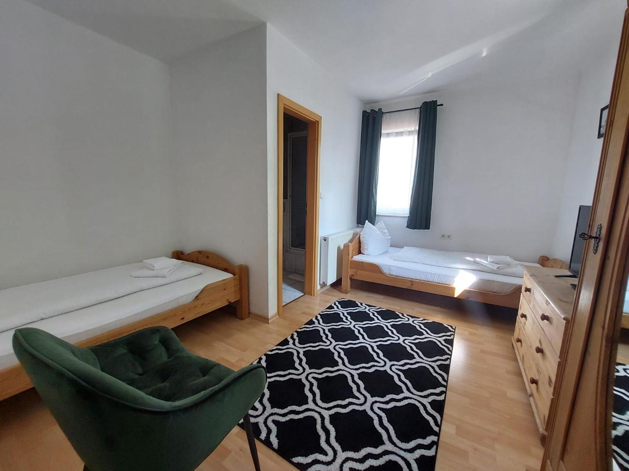 Brauereigasthof Schluesselkeller Giengen an der Brenz Esterno foto
