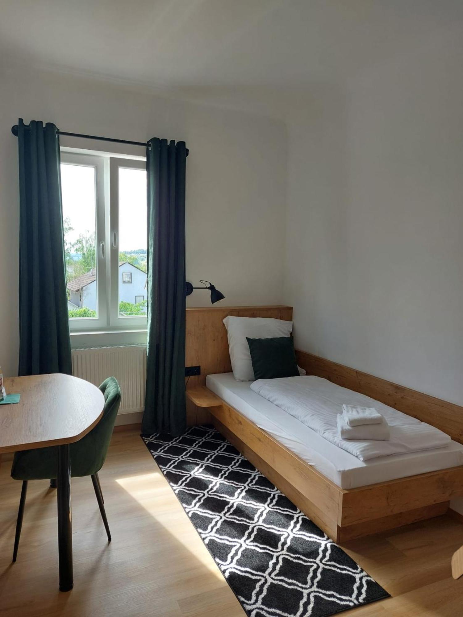 Brauereigasthof Schluesselkeller Giengen an der Brenz Esterno foto